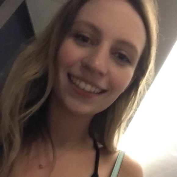 Meet your Posher, Bailey - Picture 1 of 1